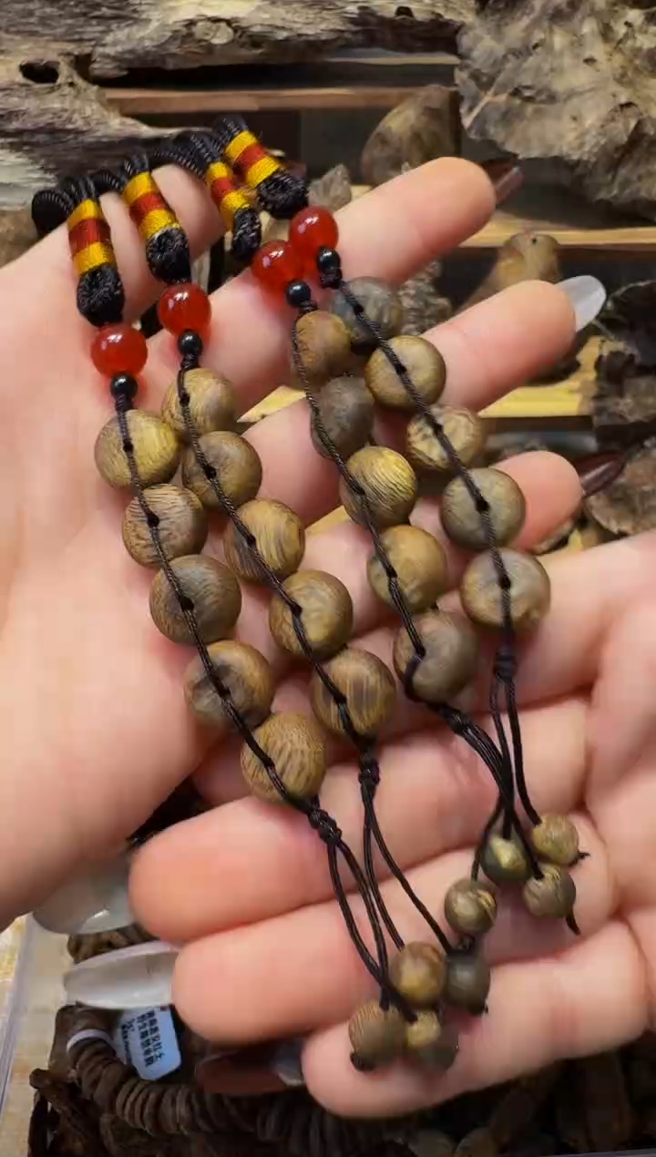 【闪购商品】沉香吊坠五地珠挂链多样性发其一