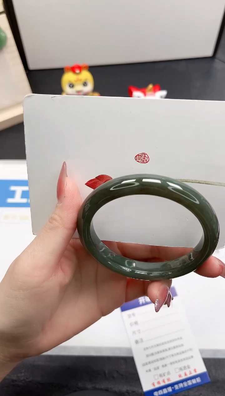 【闪购商品】和田玉手镯未镶嵌207-62