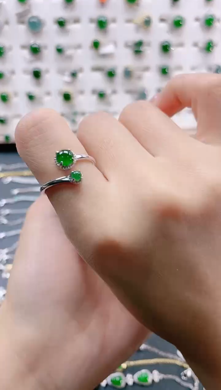 【闪购商品】翡翠戒指银S925镶嵌天然翡翠