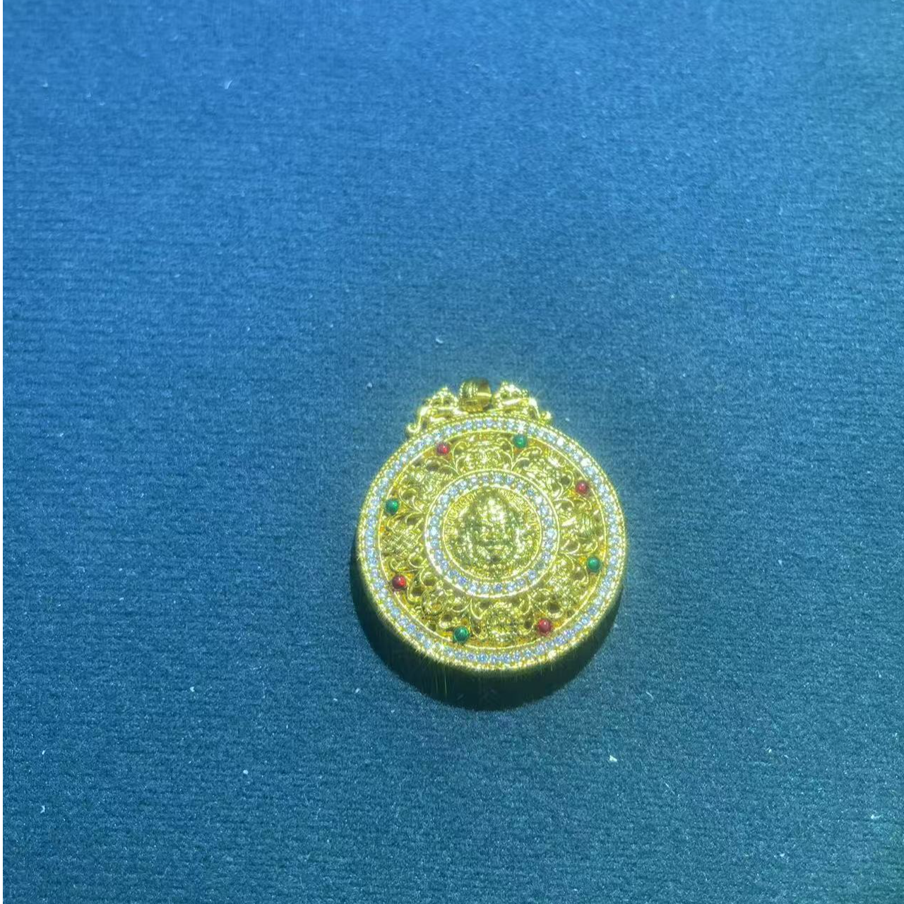 s8889黄色八宝罗盘吊坠多样性发货