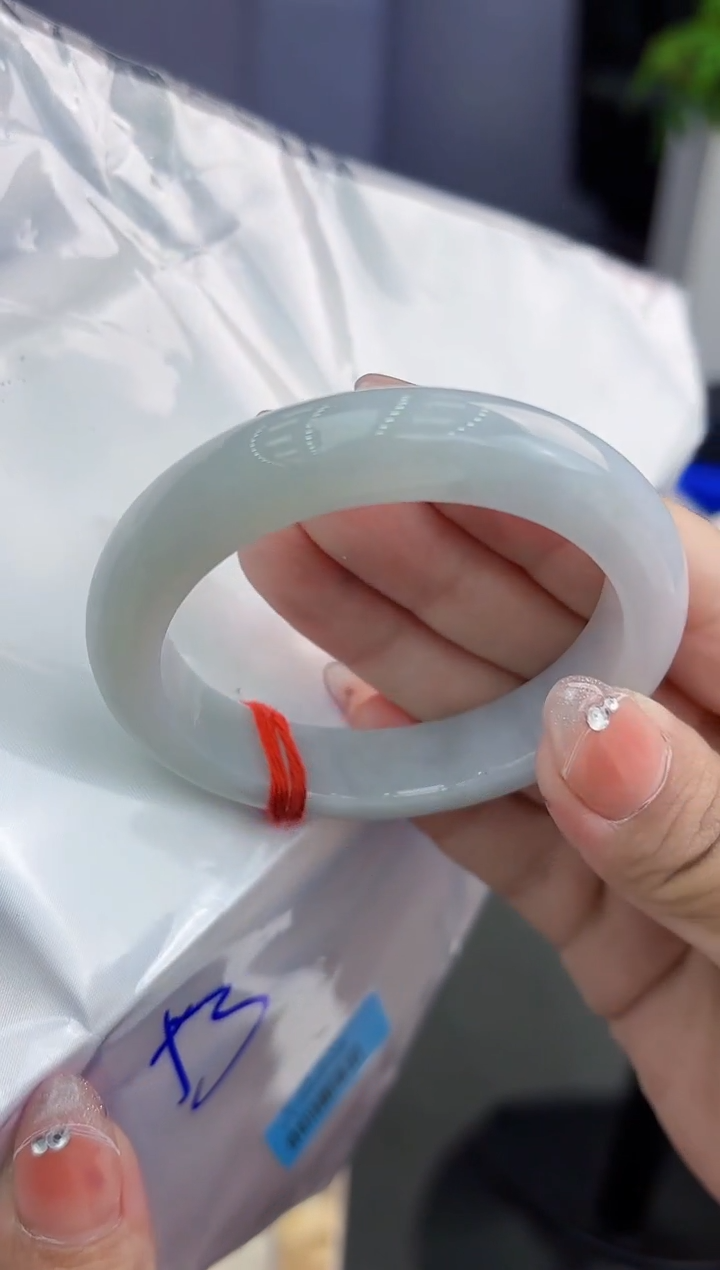 【闪购商品】翡翠手镯未镶嵌翡翠手镯