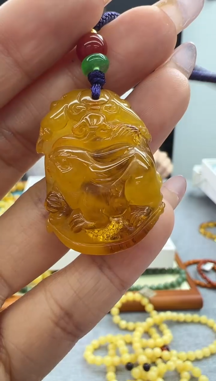 【闪购商品】琥珀颈饰未镶嵌36秒拍号