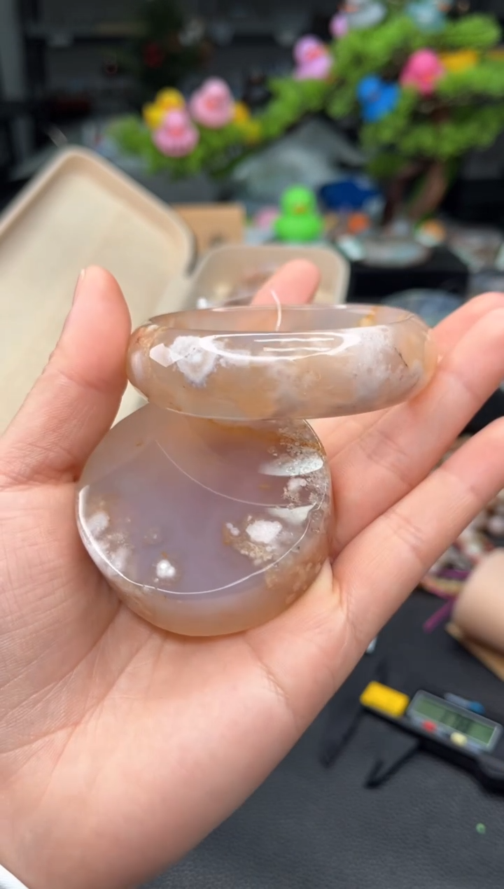 石英质玉未镶嵌手镯57圈口（赠品镯心）375546