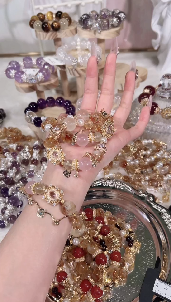 【闪购商品】水晶手链未镶嵌天然水晶默认微瑕 多样性发货发其一