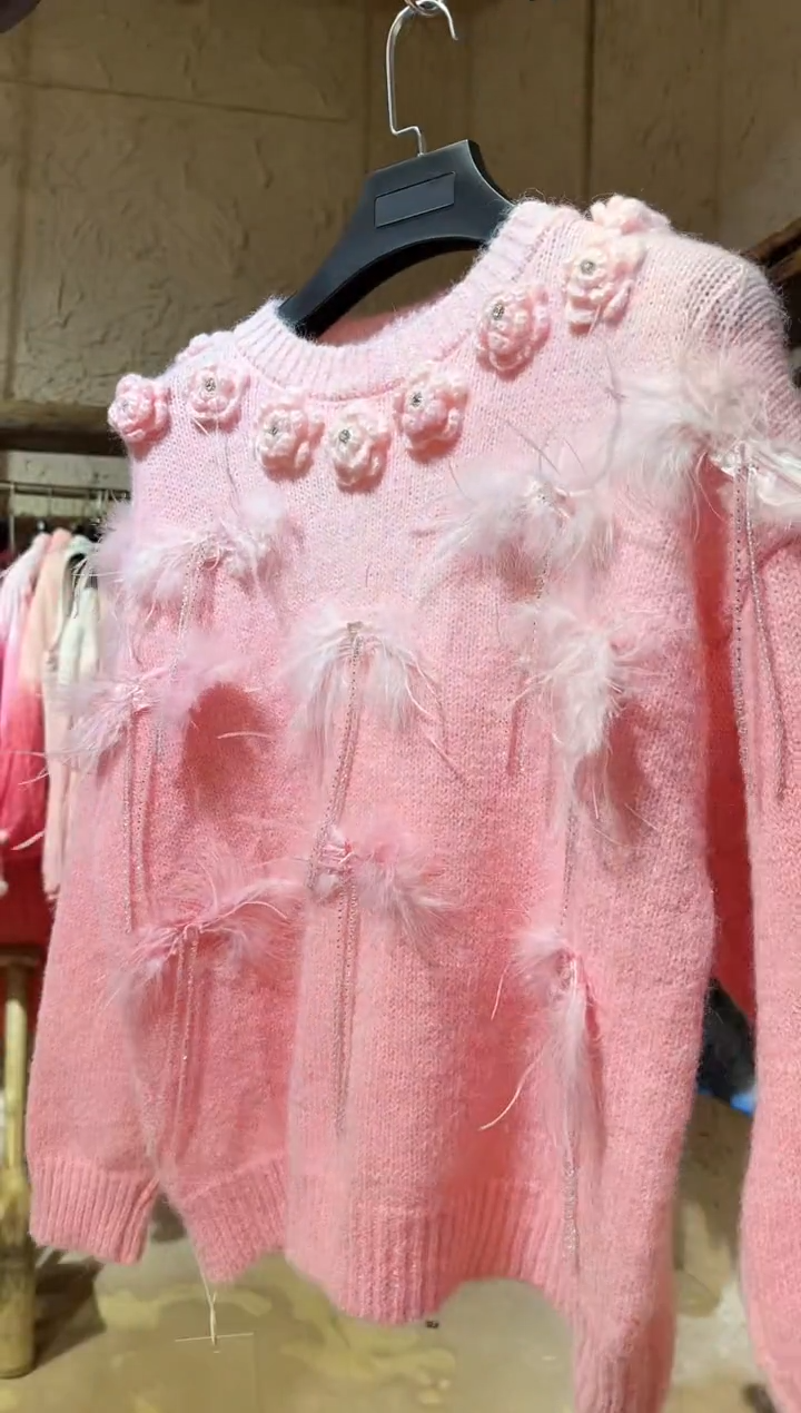 粉染植物染驼鸟毛毛衣
