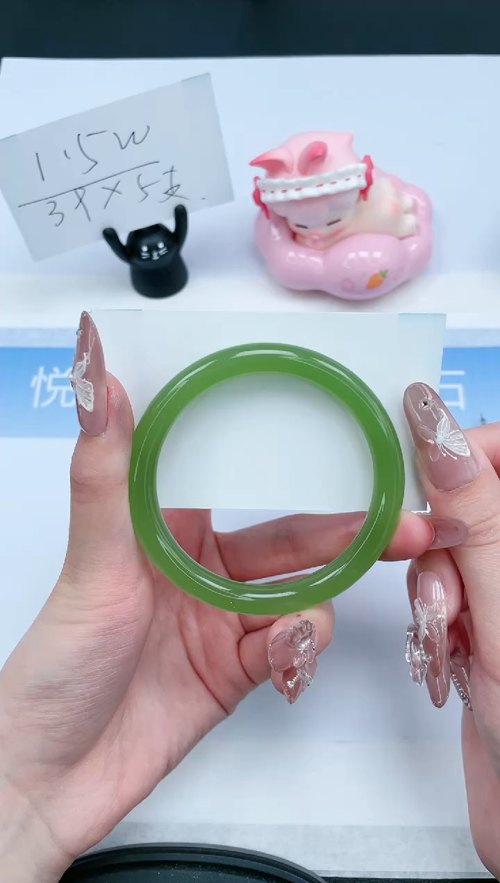 【闪购商品】石英质玉未镶嵌手镯211-58