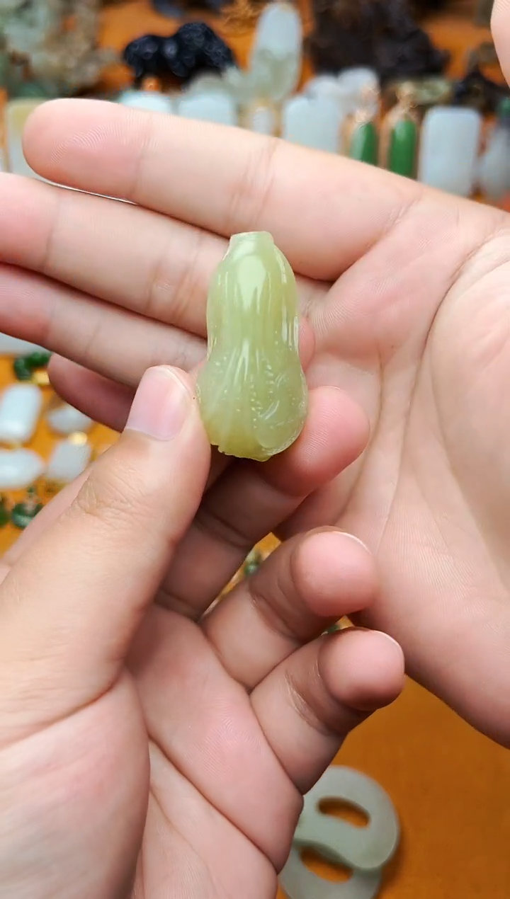 【闪购商品】和田玉颈饰未镶嵌白菜