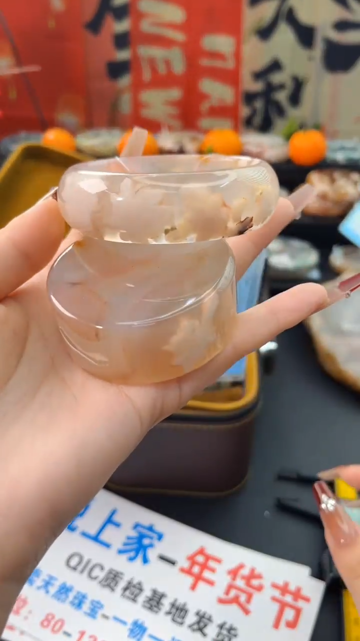 【闪购商品】石英质玉手镯未镶嵌赠送镯心（57圈口）