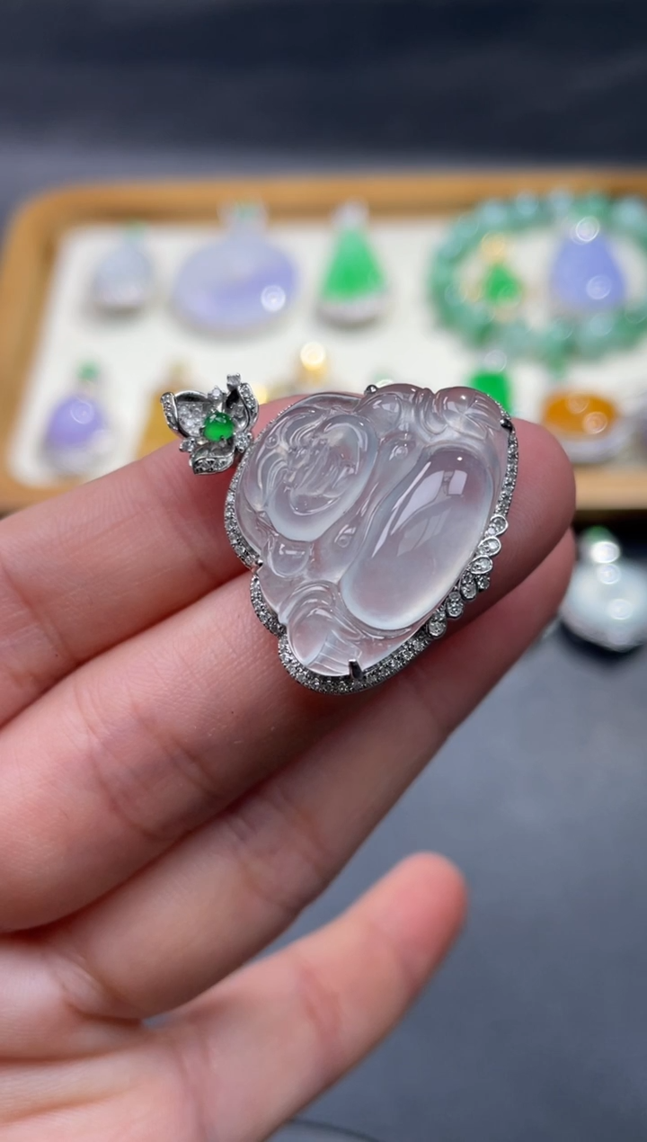 【闪购商品】翡翠颈饰18K金镶嵌81.........