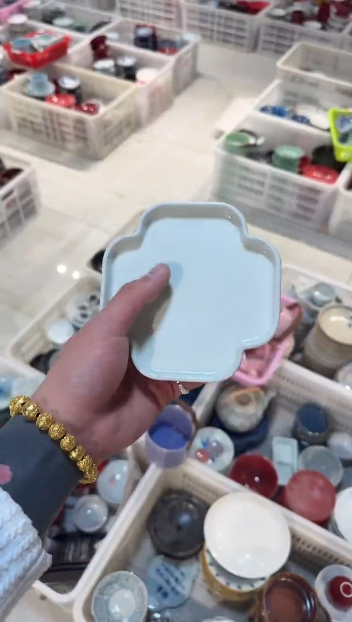 微瑕商品，介意勿拍