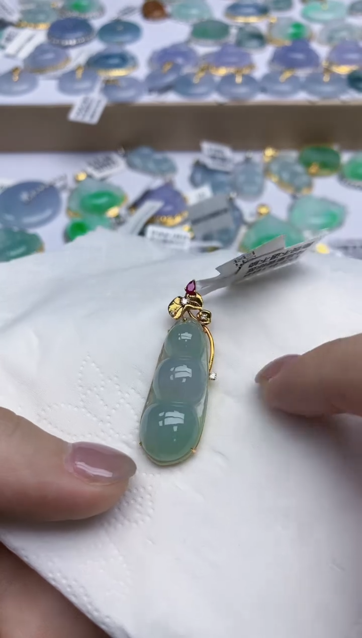 【闪购商品】翡翠颈饰18K金镶嵌天然翡翠A货