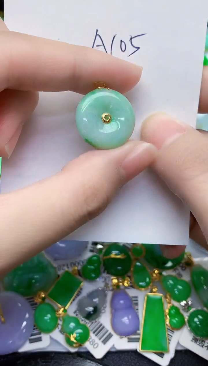 【闪购商品】翡翠颈饰18K金镶嵌000000000