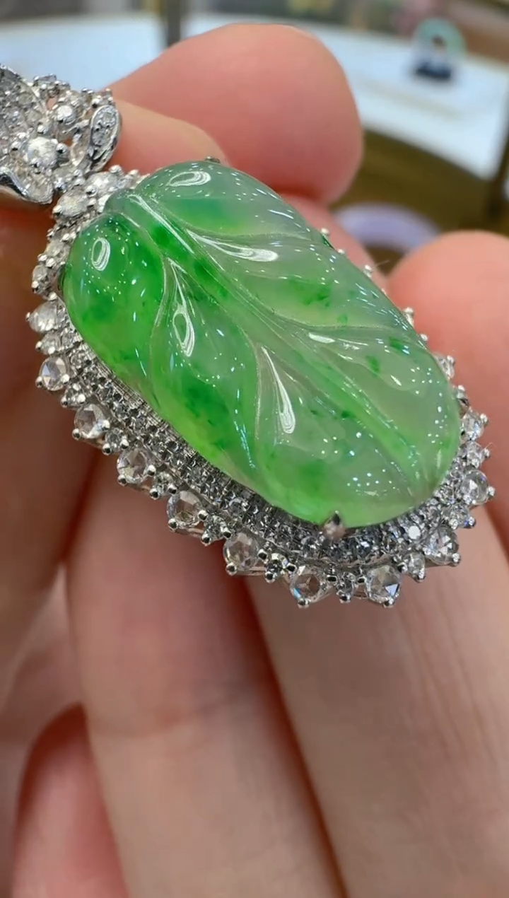 【闪购商品】翡翠吊坠(不含链)18K金镶嵌多样性团购发一件