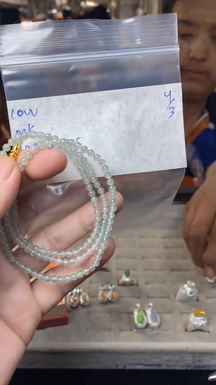 【闪购商品】定制翡翠未镶嵌多样性发货拍一发一珠子