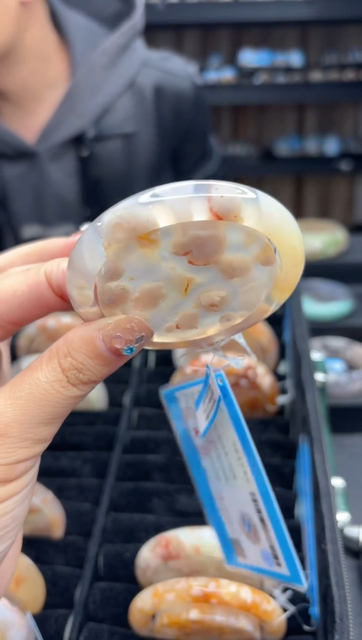 【闪购商品】石英质玉手镯未镶嵌255（56圈赠送镯心）