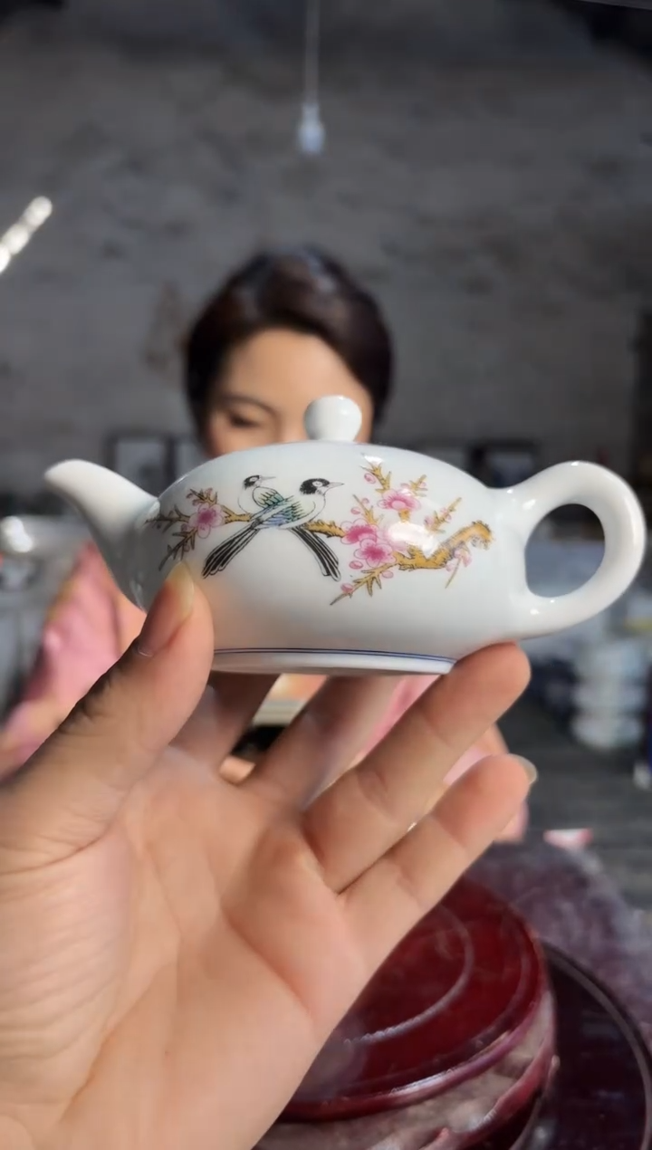 摆件瓷景德镇喜上眉梢壶