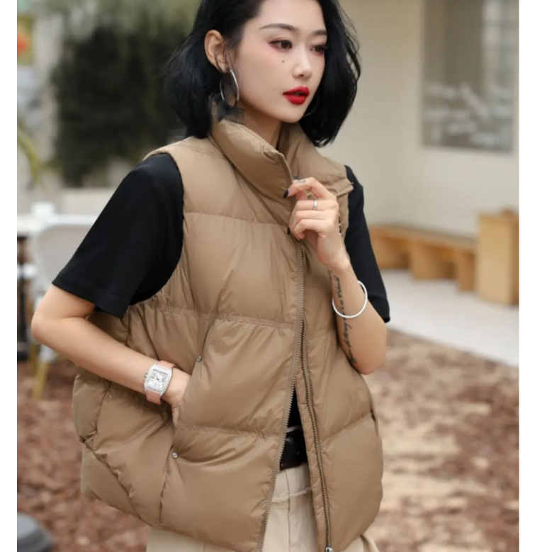 新铆钉轻薄白鸭绒马甲百搭纯立领简约拉链保暖女士马夹外穿外套