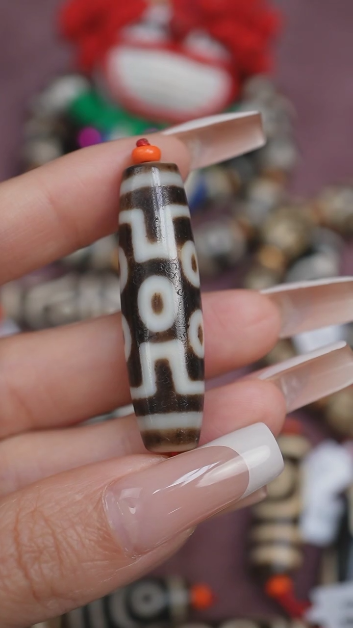 【闪购商品】玛瑙/玉髓颈饰未镶嵌蚀花玛瑙珠定制编绳