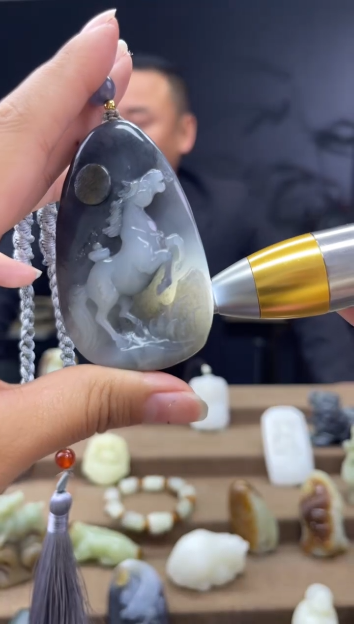 颈饰未镶嵌和田玉1