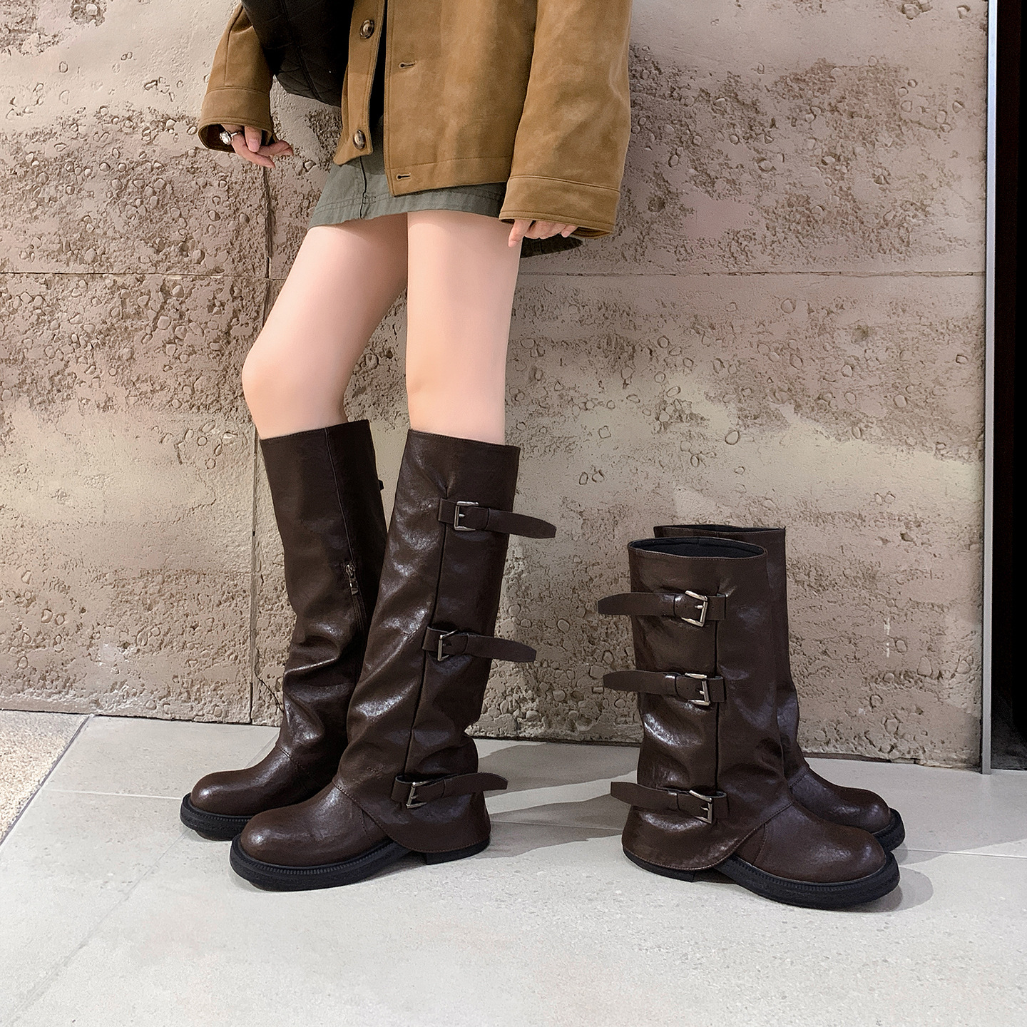 【闪闪Studio】增高6cm时髦皮带扣方圆头褶皱中筒骑士靴女秋冬百搭