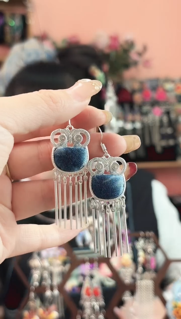 织绣彩云南阁老绣饰品  159