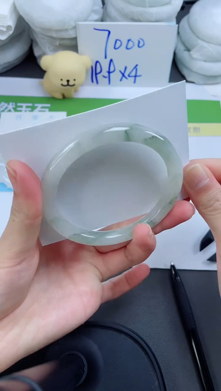 【闪购商品】石英质玉手镯未镶嵌22-61