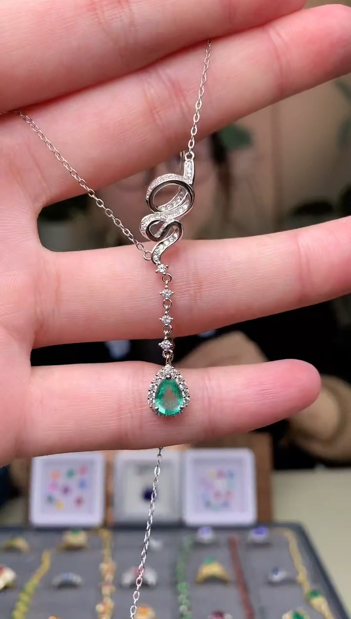 【闪购商品】祖母绿颈饰银S925镶嵌项链