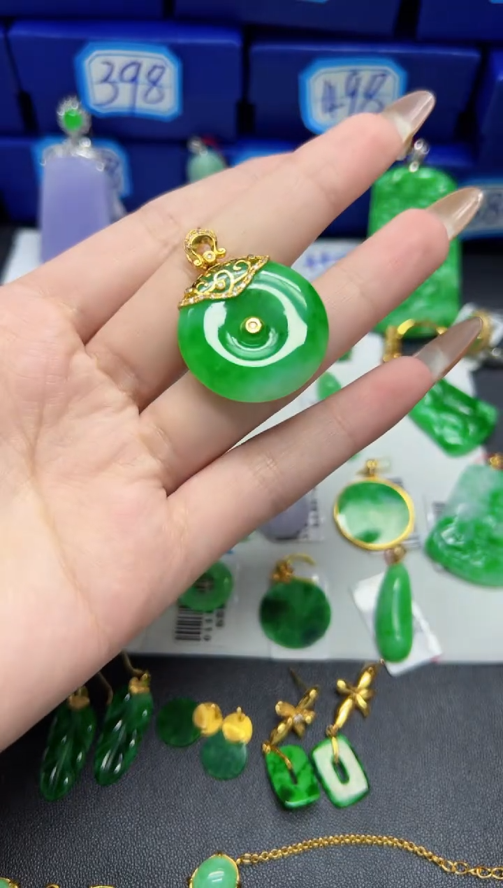 【闪购商品】翡翠颈饰18K金镶嵌Y缅料A货/支持复检/一件