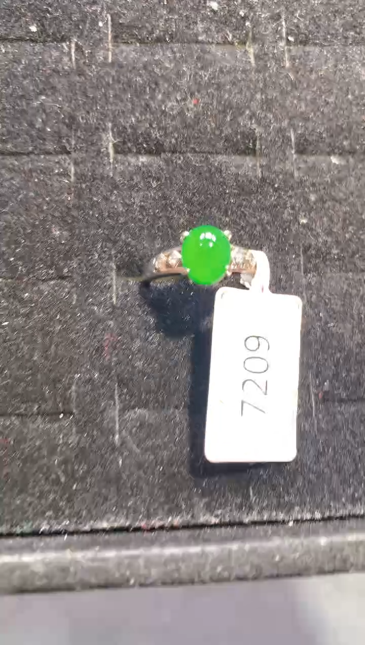 【闪购商品】定制翡翠未镶嵌70定制翡翠-多样性发货（发其一）