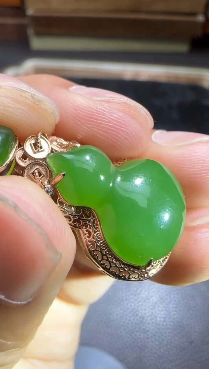 【闪购商品】和田玉【海115】6918K金镶嵌