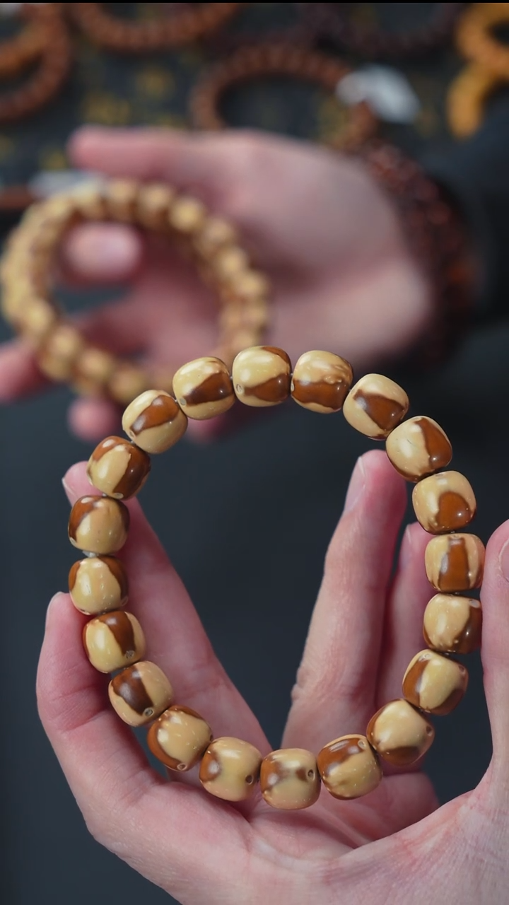 手串紫金鼠花皮油核老型11+