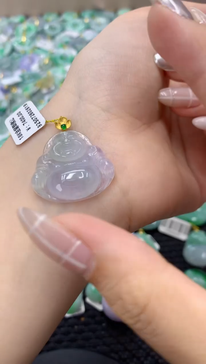翡翠18K金镶嵌颈饰天然缅甸翡翠A货