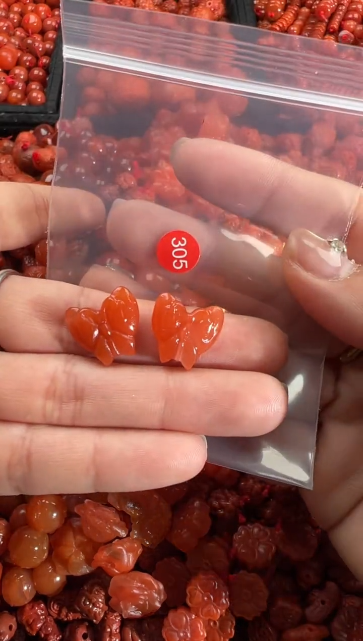 【闪购商品】南红玛瑙颈饰未镶嵌1