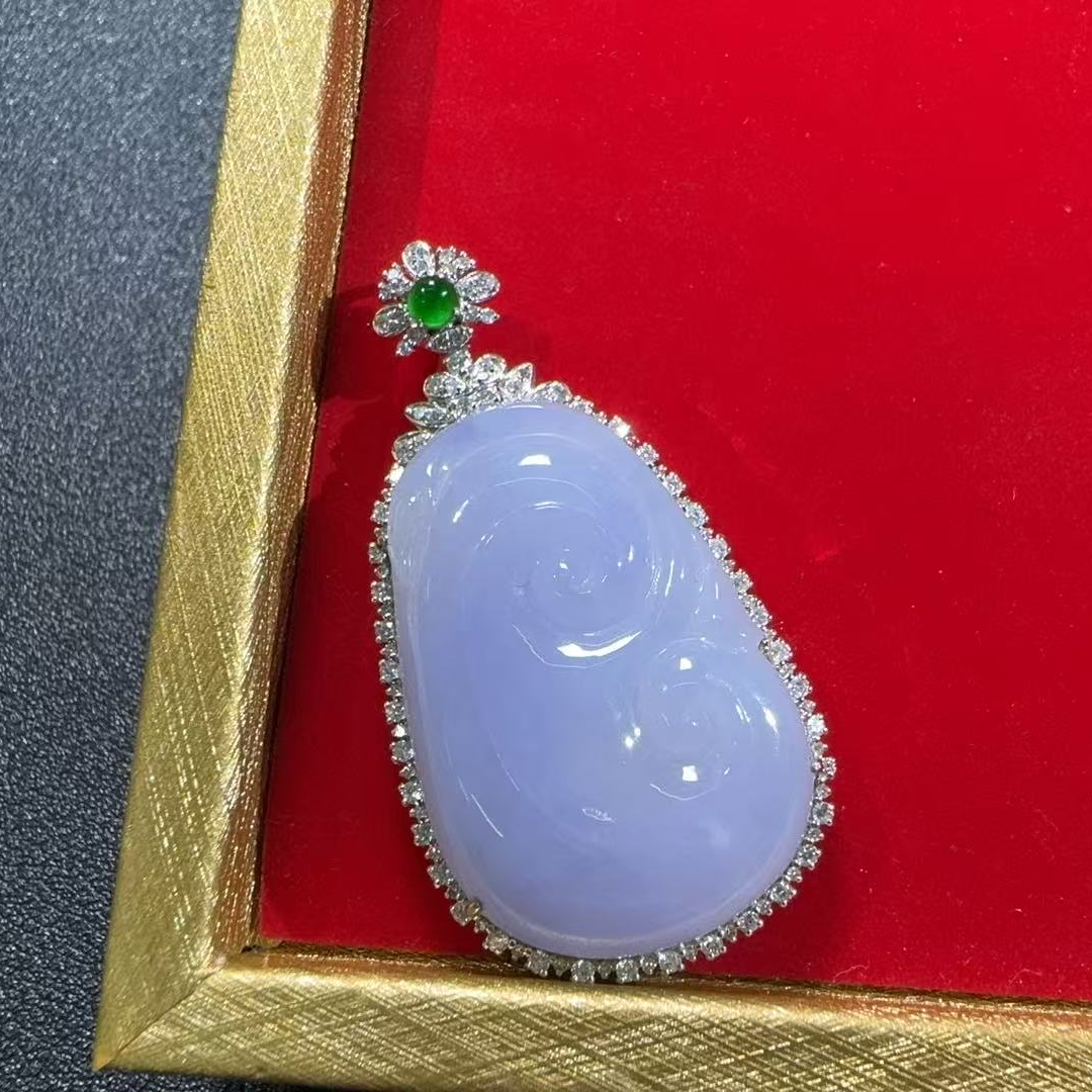 雅姐翡翠-18k金镶嵌翡翠颈饰