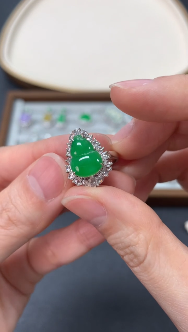【闪购商品】翡翠戒指18K金镶嵌戒指16800