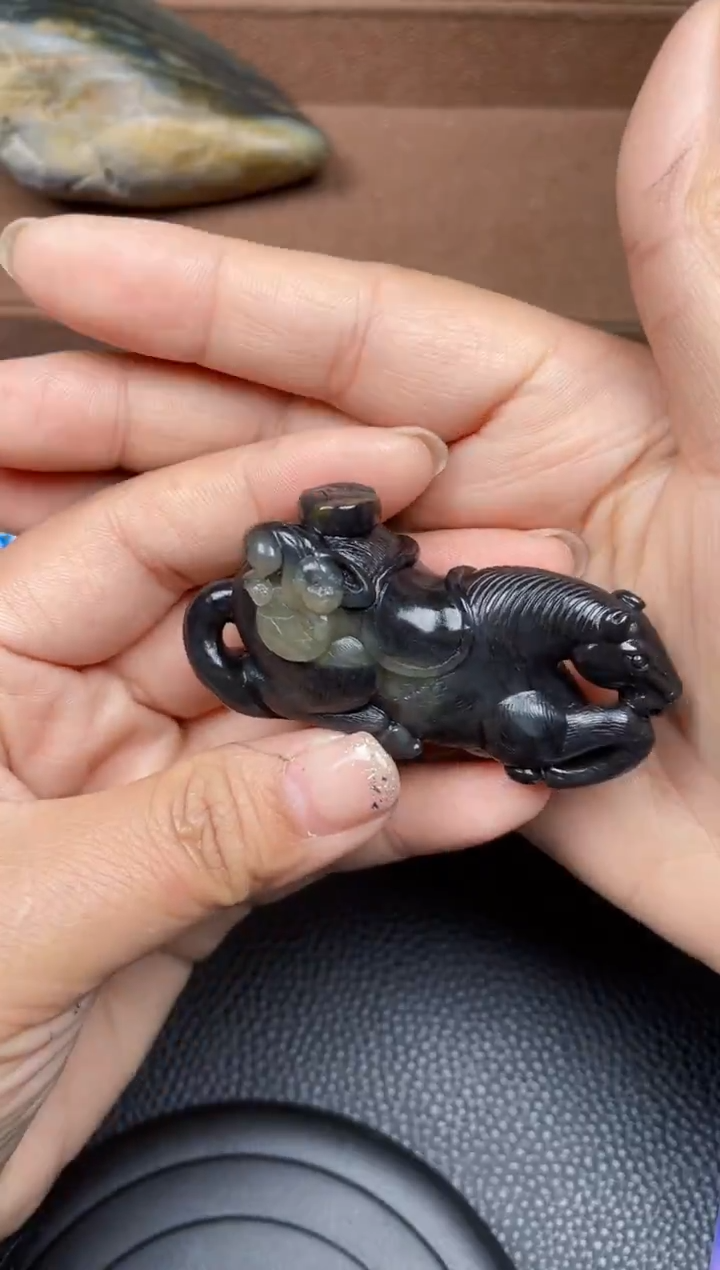 颈饰未镶嵌和田玉F698