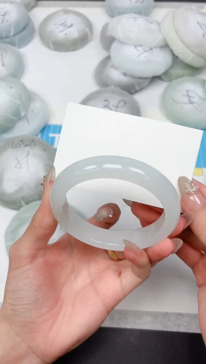 石英质玉手镯未镶嵌310-60.0