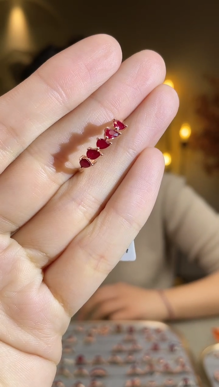 银S925镶嵌手饰红宝石手饰