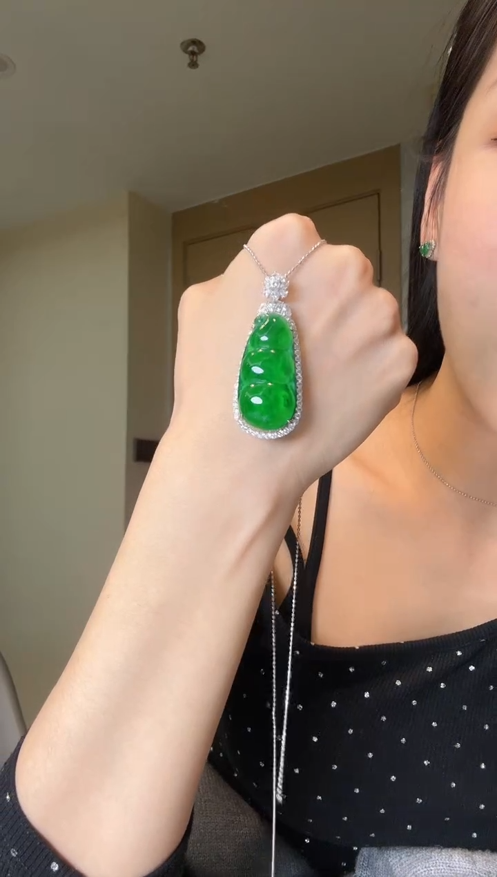 【闪购商品】翡翠吊坠(不含链)银S925镶嵌天然翡翠吊坠