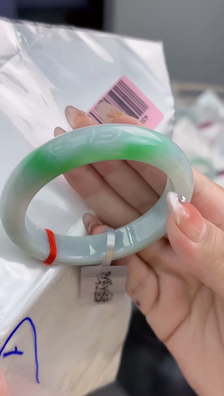 【闪购商品】翡翠手镯未镶嵌翡翠手镯