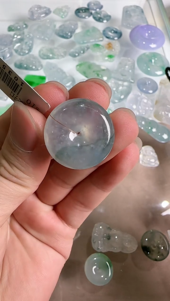 【闪购商品】翡翠吊坠(不含链)未镶嵌··