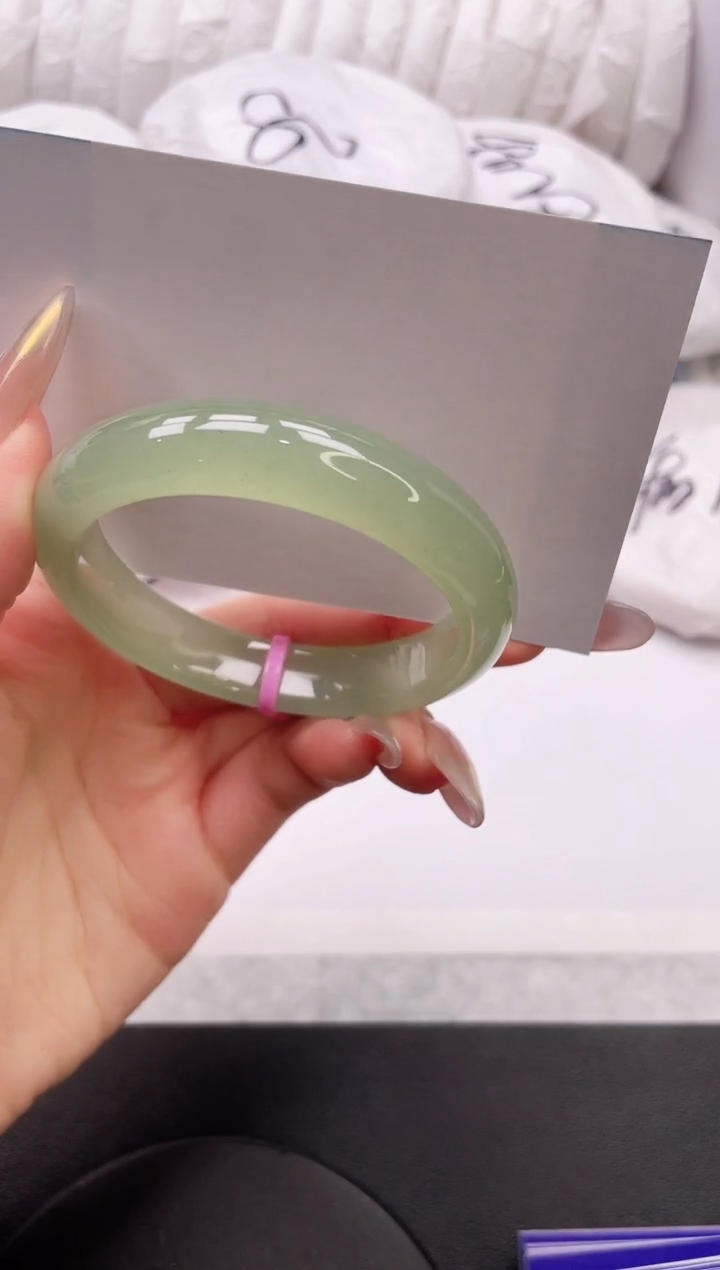 【闪购商品】石英质玉手镯未镶嵌9L109-52