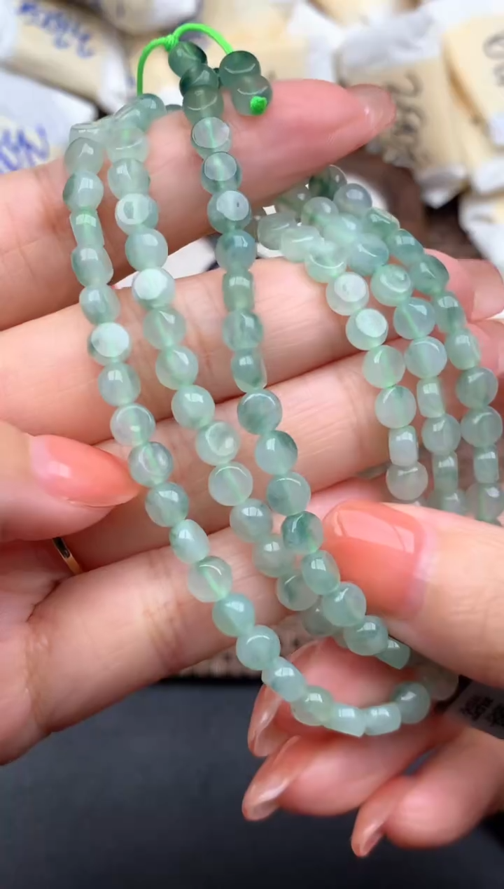 未镶嵌挂件翡翠1