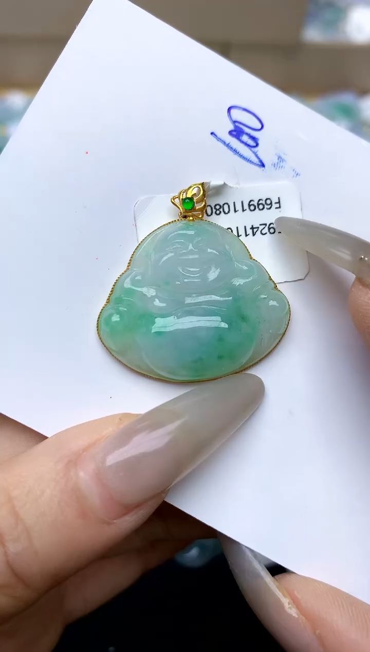 【闪购商品】翡翠颈饰18K金镶嵌天然A货翡翠