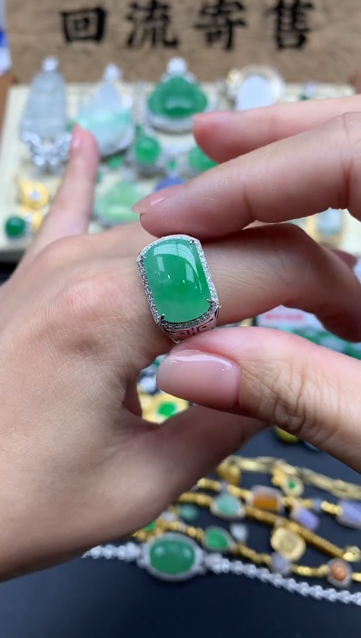 【闪购商品】翡翠戒指18K金镶嵌574-中国好珍宝