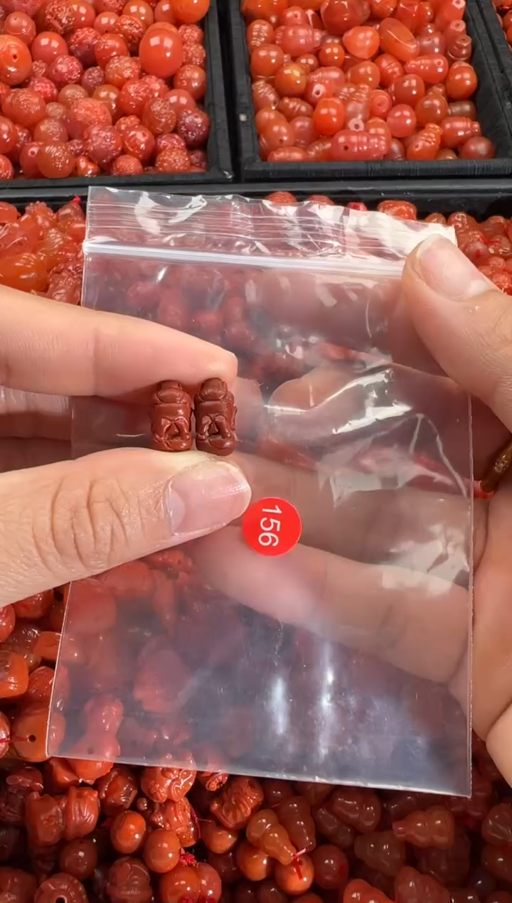 【闪购商品】南红玛瑙颈饰未镶嵌1