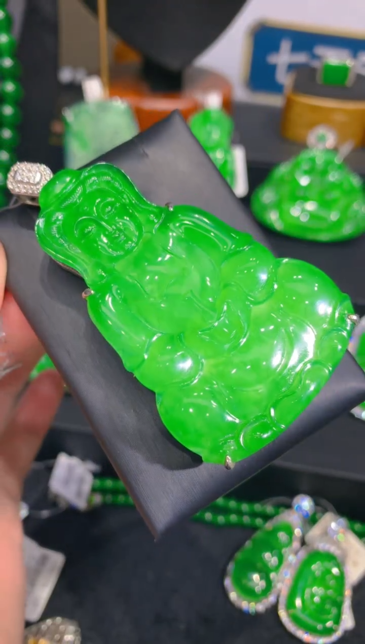 【闪购商品】翡翠颈饰银S925镶嵌32一季