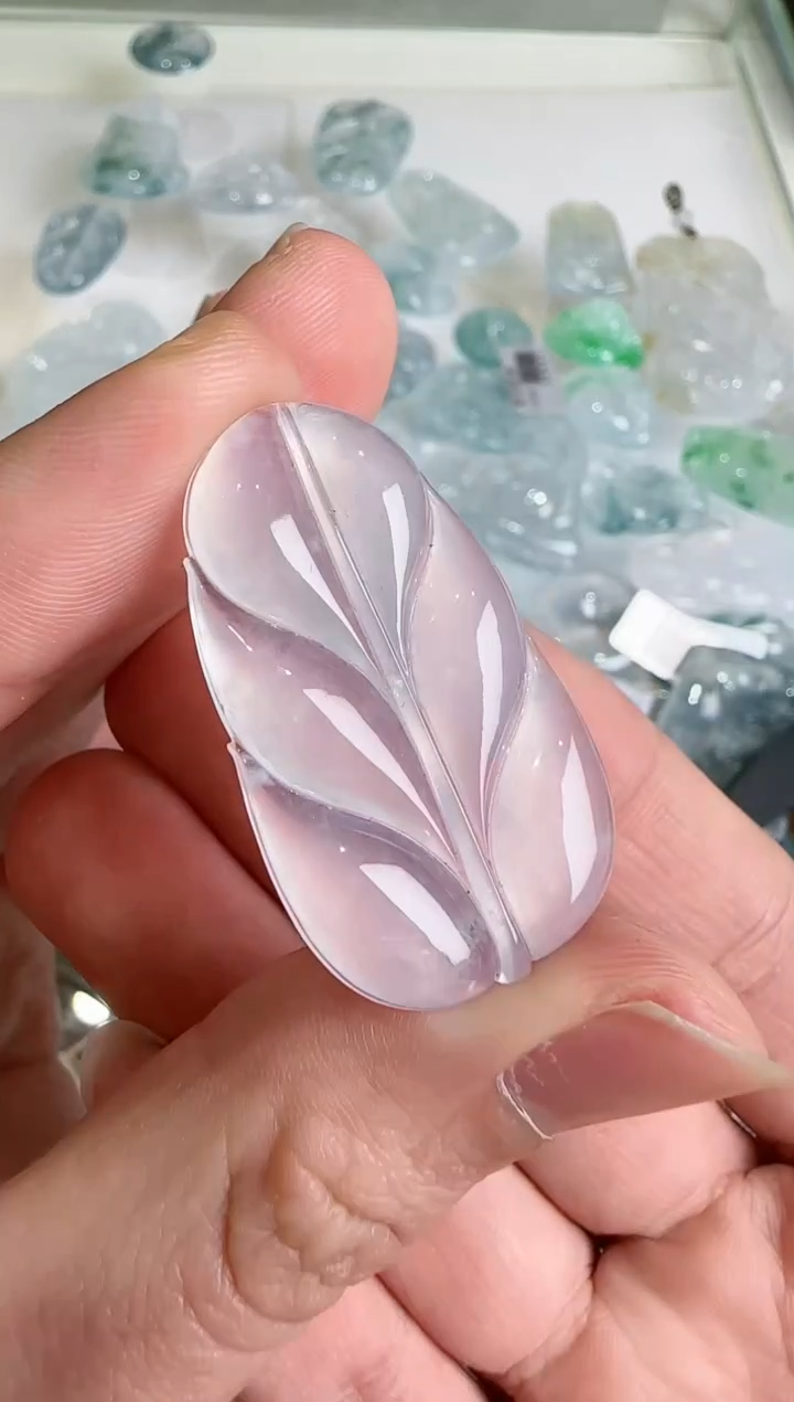 【闪购商品】翡翠吊坠(不含链)未镶嵌..