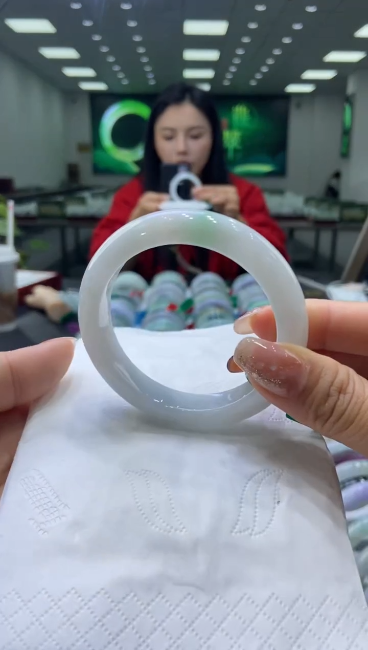 未镶嵌手镯翡翠000056444