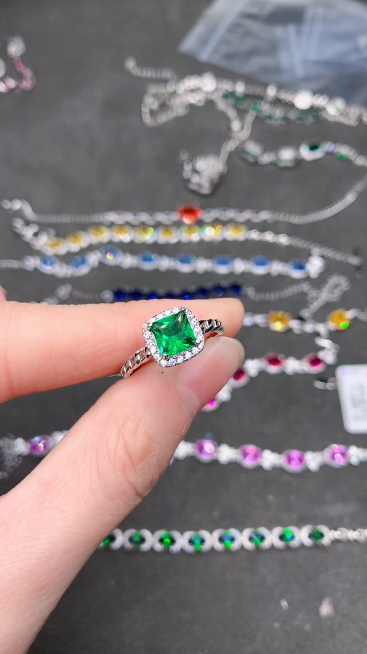 【闪购商品】透辉石戒指银S925镶嵌......